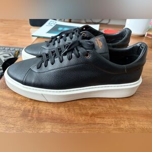 Goodman Brand Men’s Black and White Leather Sneakers - Size 11 (EUR 44)